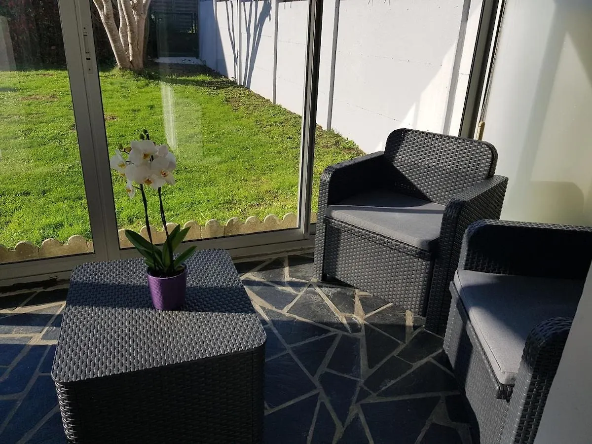 Charmante Maison De Ville Avec Jardin Guingamp Fransa